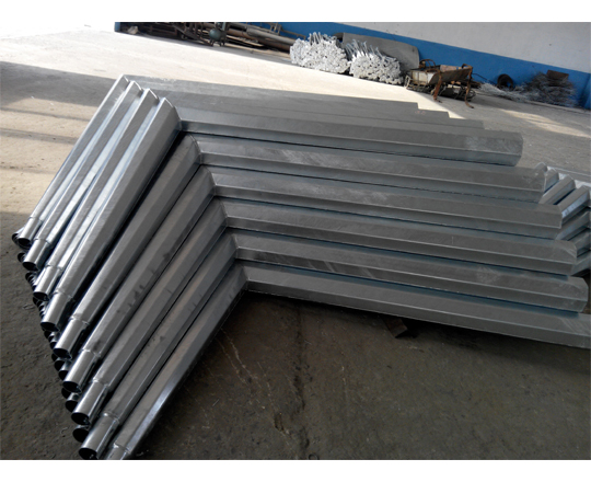 ����\���^